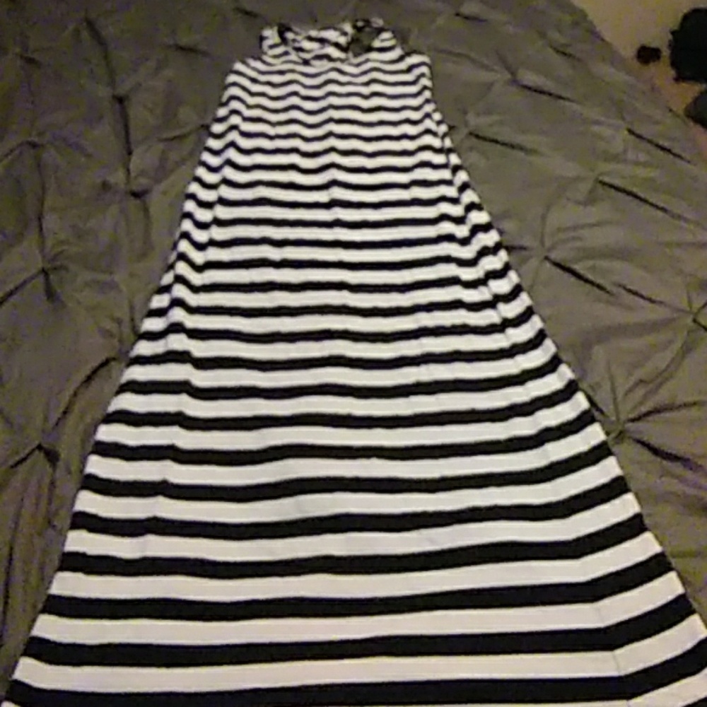 Maxi dress floor length size M